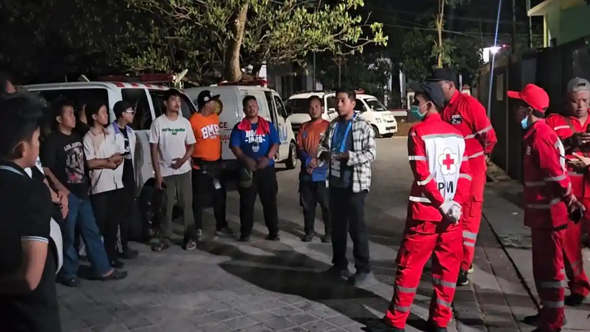 Identitas 4 Korban Tewas Suporter PSS Sleman dalam Kecelakaan Tol Madiun, Diantar Pulang 5 Ambulans