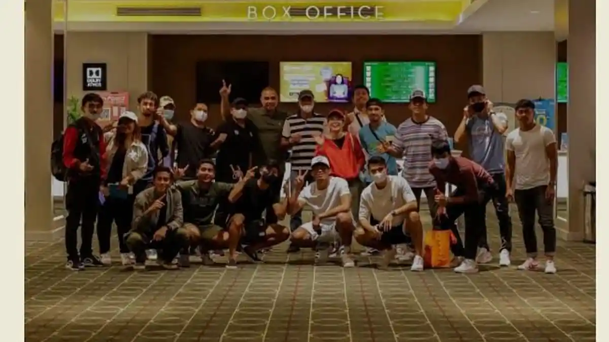 Liga 2 Dihentikan Sementara, Skuat Karo United Nonton Bareng di Bioskop untuk Refreshing Time