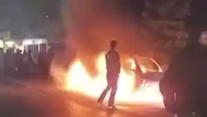 Pick-ip-Terbakar-usai-isi-bbm.jpg