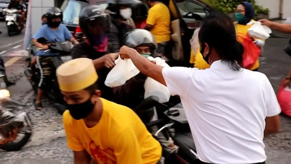 Zainal Tayeb Berbagi di Bulan Ramadan, Salurkan 6000 Makanan Gratis Buka Puasa di Denpasar & Badung
