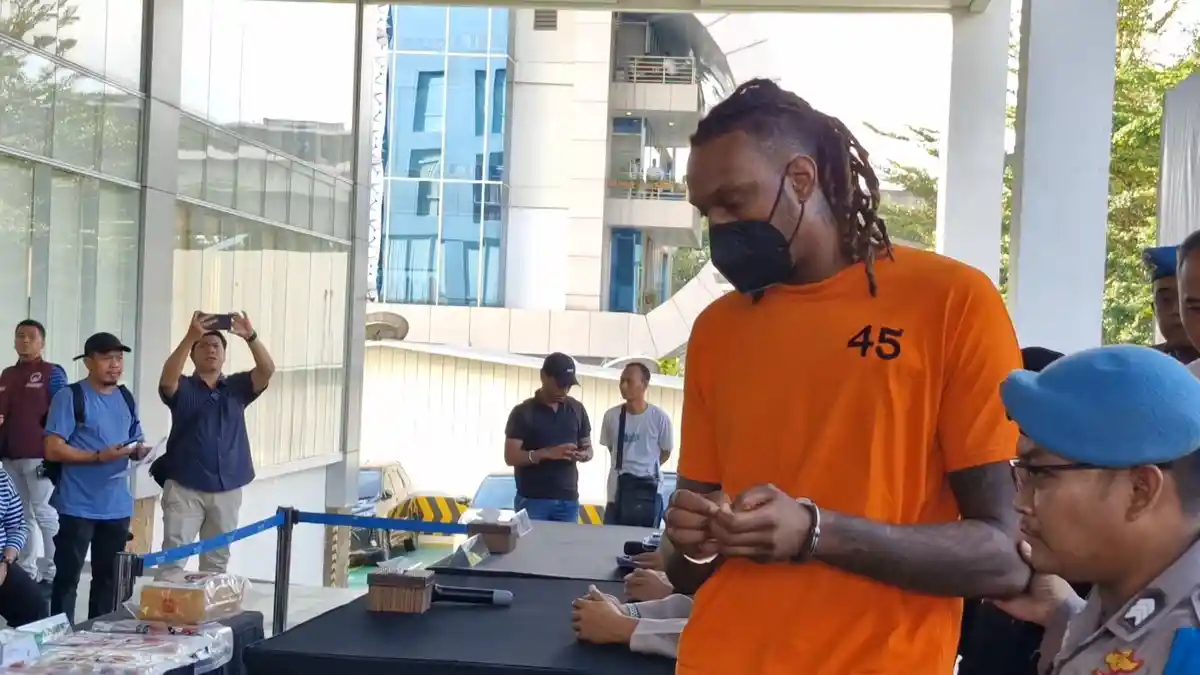 Seludupkan Permen Ganja dari Thailand, Pebasket Tangerang Hawks Jarred Dwayne Shaw Ditangkap Polisi