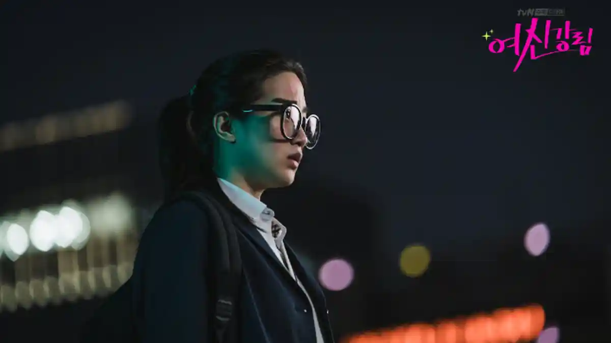 Sinopsis Episode 1 Drama Korea True Beauty: Awal Pertemuan Jukyung dan Suho