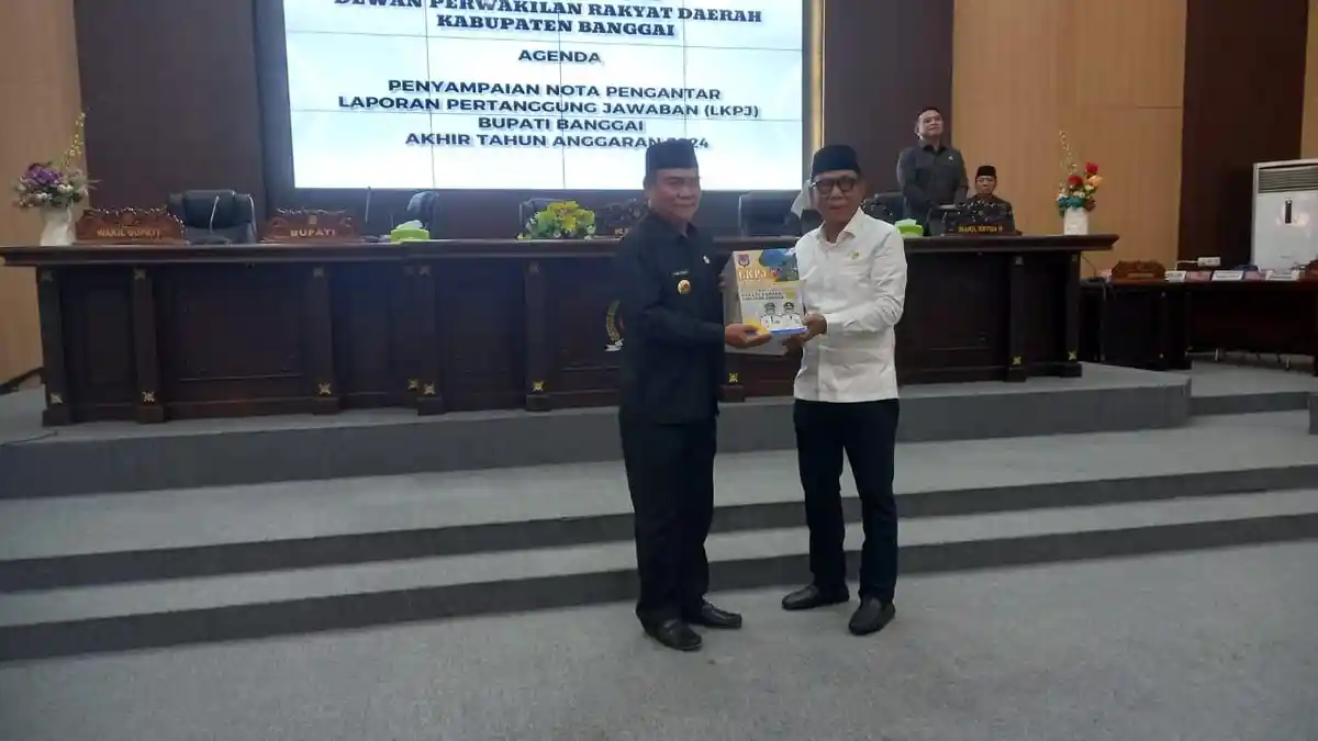 DPRD Banggai Terima Nota Pengantar LKPJ 2024 untuk Dibahas di Pansus