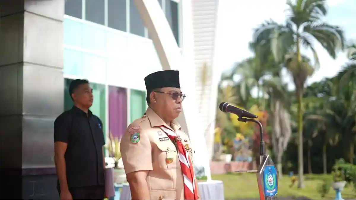 Potret Bupati Halmahera Utara Piet Babua Jadi Inspektur Upacara HUT Pramuka ke 64