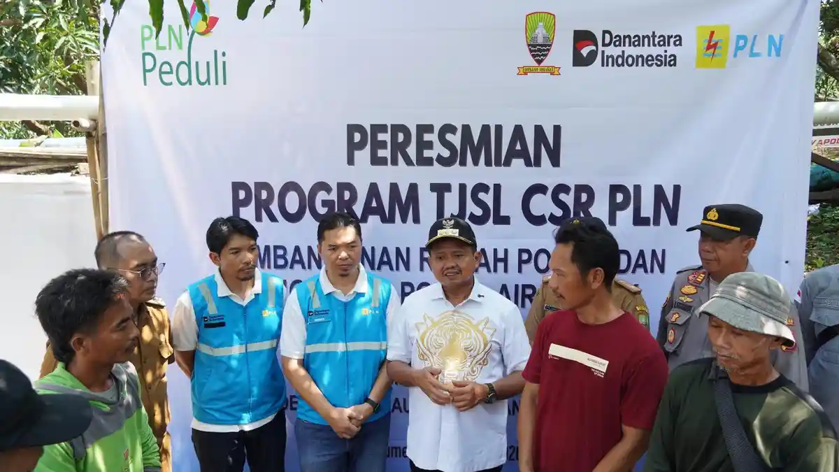 Petani di Tomo Semringah Dapat  Pompa Air Tenaga Listrik dari PLN UP3 Sumedang