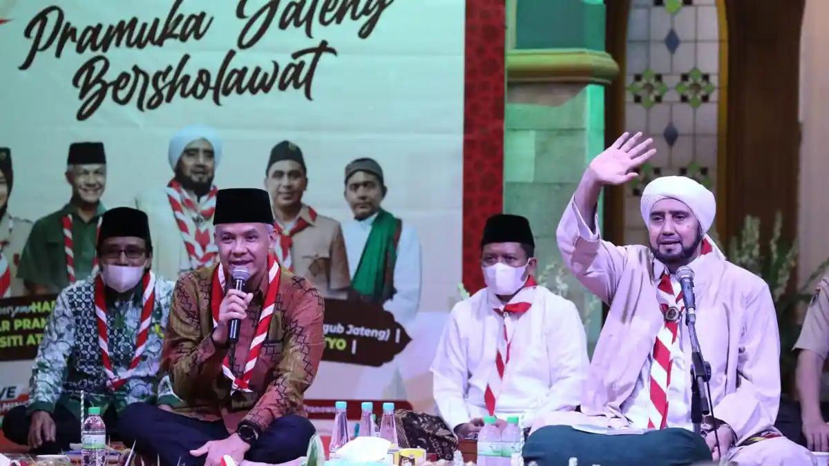 Setelah 2 Tahun, Ganjar Akhirnya Bertemu Habib Syeh bin Abdul Qodir Assegaf