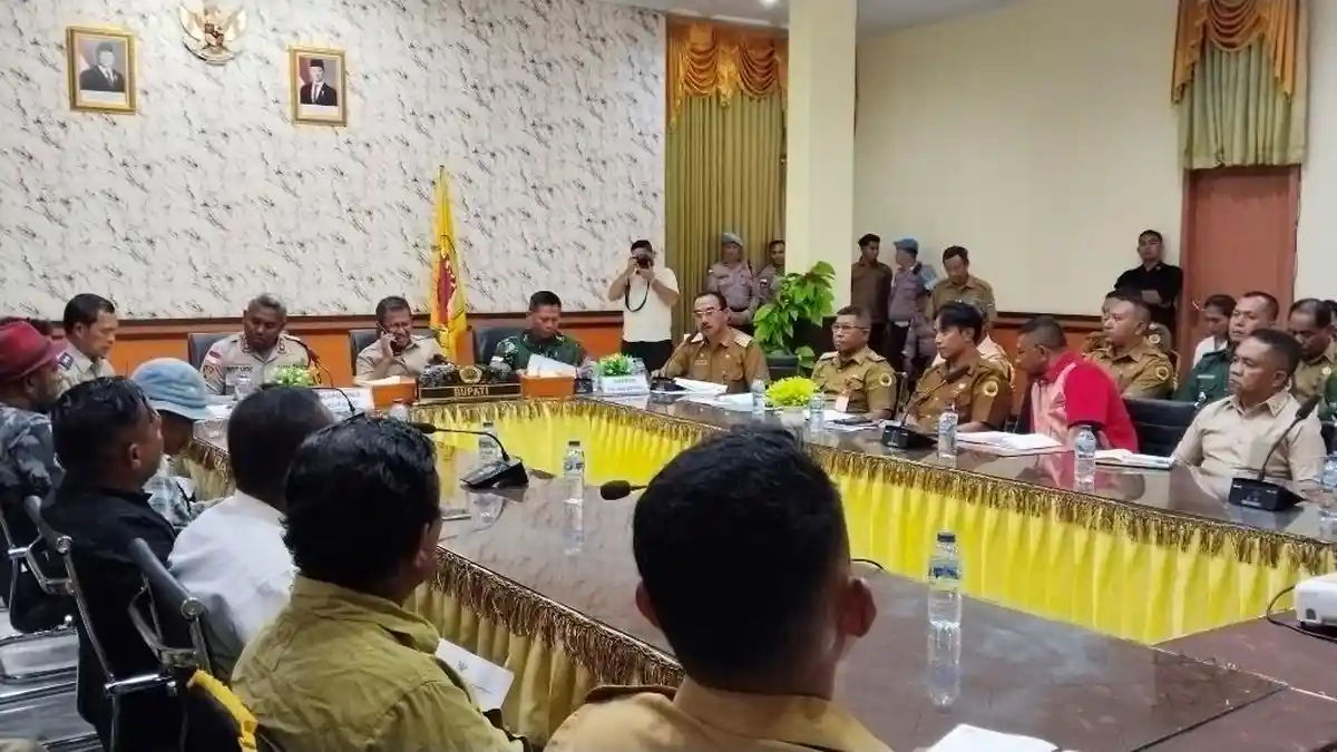 Audiens Dengan Warga Eks Tim-Tim, Bupati Kupang Tegaskan Perjuangkan Status Hak Tanah 