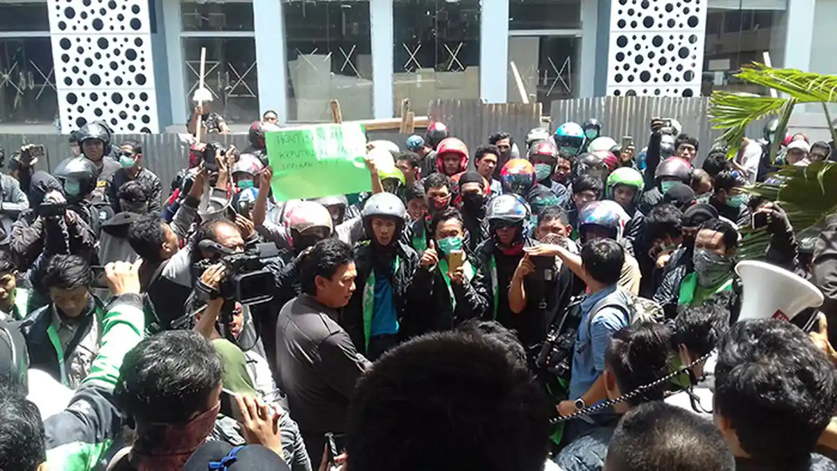 Giliran Pengemudi Go-Jek Makassar Protes Manajemen