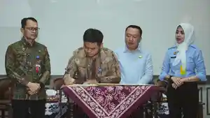 20260421_Bupati-Tegal-Ischak-Maulana-Rohman.jpg