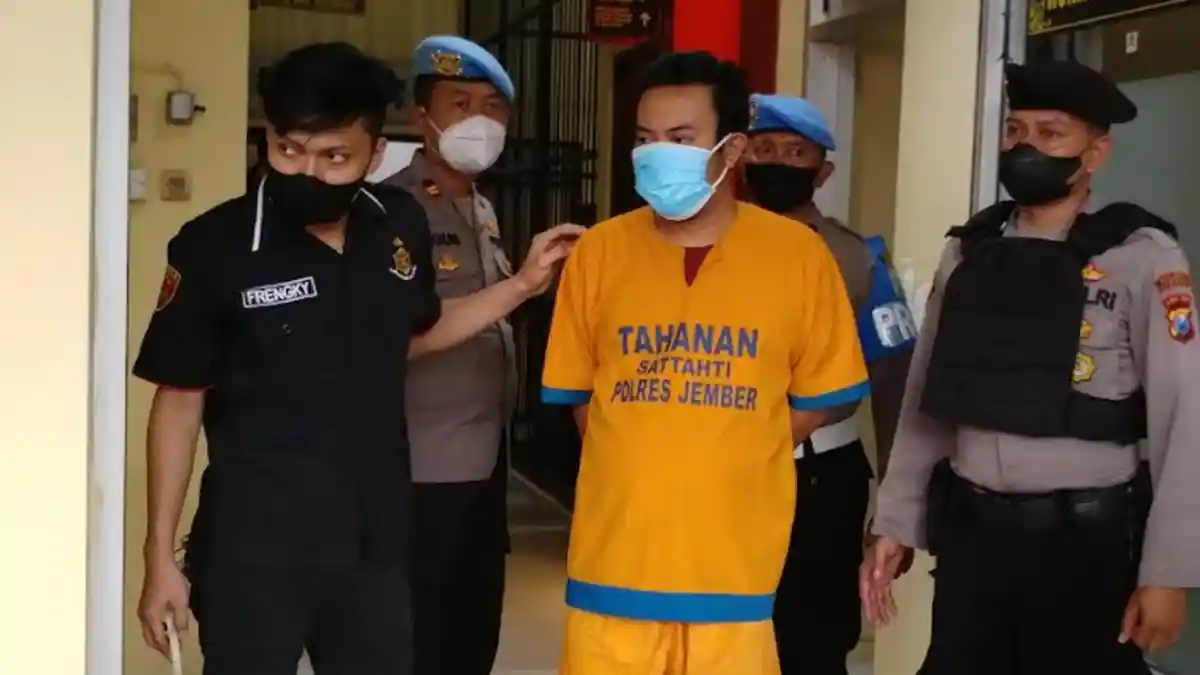 Nurhasan Mengaku Sebagai Inisiator  Ritual Berujung Maut di Pantai Payangan Jember