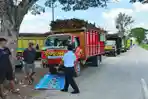 20260511_Dinrumkimhub-Blora-tegur-truk-tebu-parkir-sembarangan_1.jpg