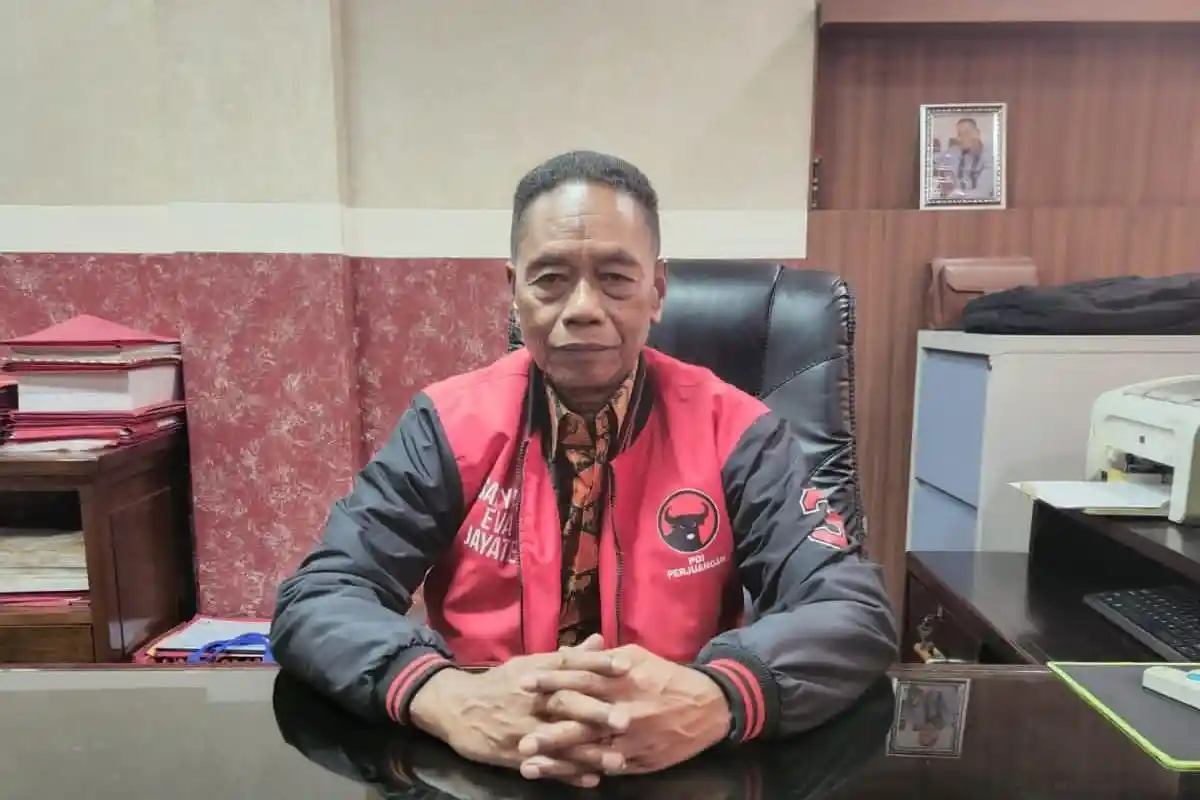 Simeon Petrus, Tim Advokat Pemilu 2024 PDI Perjuangan Siap Bertarung di Pilkada Sikka
