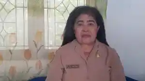 Foto-Kepala-Sekolah-Dasar-Masehi-Waikabubak.jpg