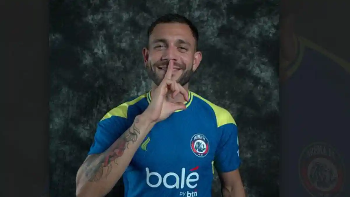 Pelatih Arema FC Semangati Ian Puleio Setelah Gagal Tuntaskan Peluang ke Gawang Persebaya