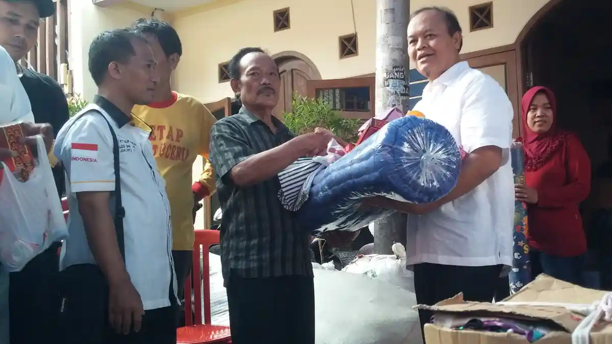 HNW Harapkan Konflik Gubernur dan DPRD Jakarta Diakhiri