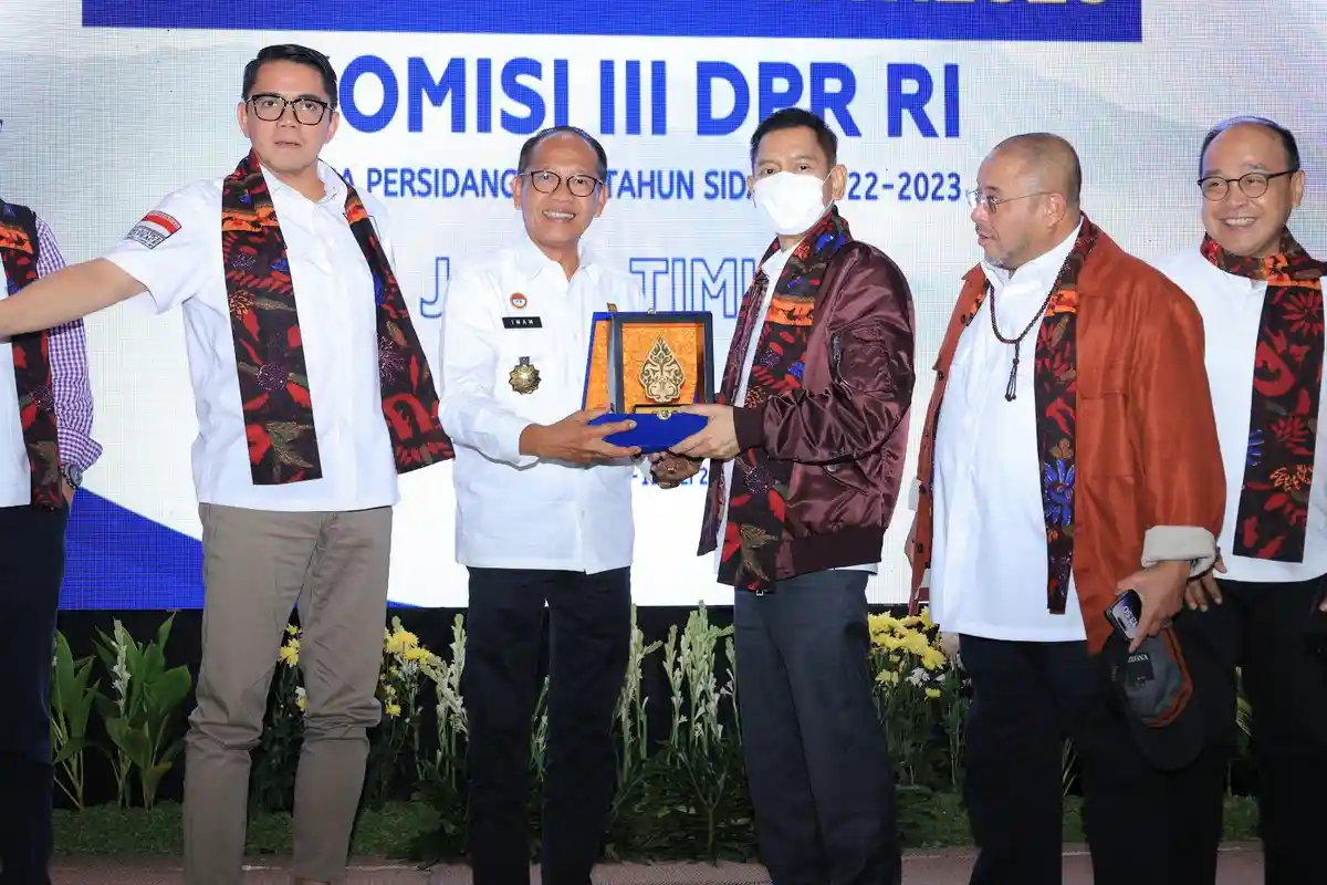 Kakanwil Kemenkumham Jatim Paparkan Capaian Kinerja ke Komisi III DPR RI
