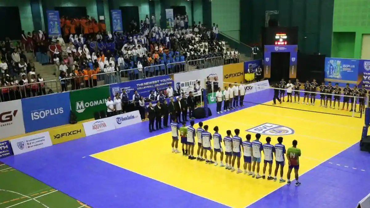 Opening SVL Zona Timur Pecah, Tribun Sports Center UINSA Surabaya ...