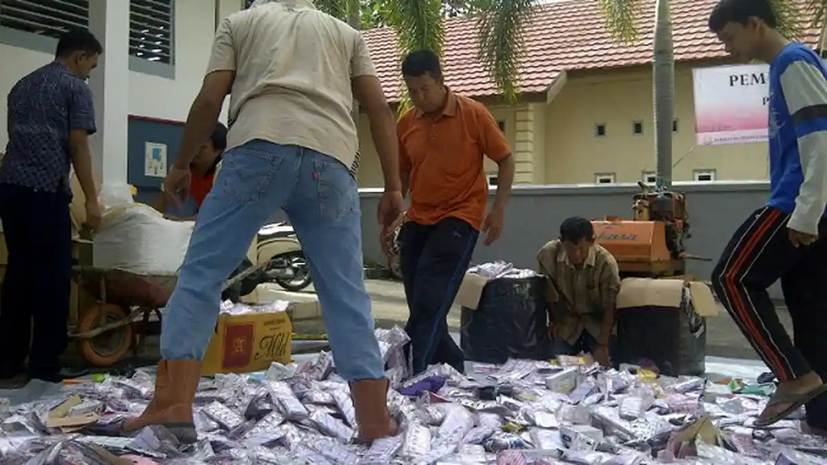 Sangar, Video Penggerebekan Gudang Zenith oleh Resmob Polda Kalsel