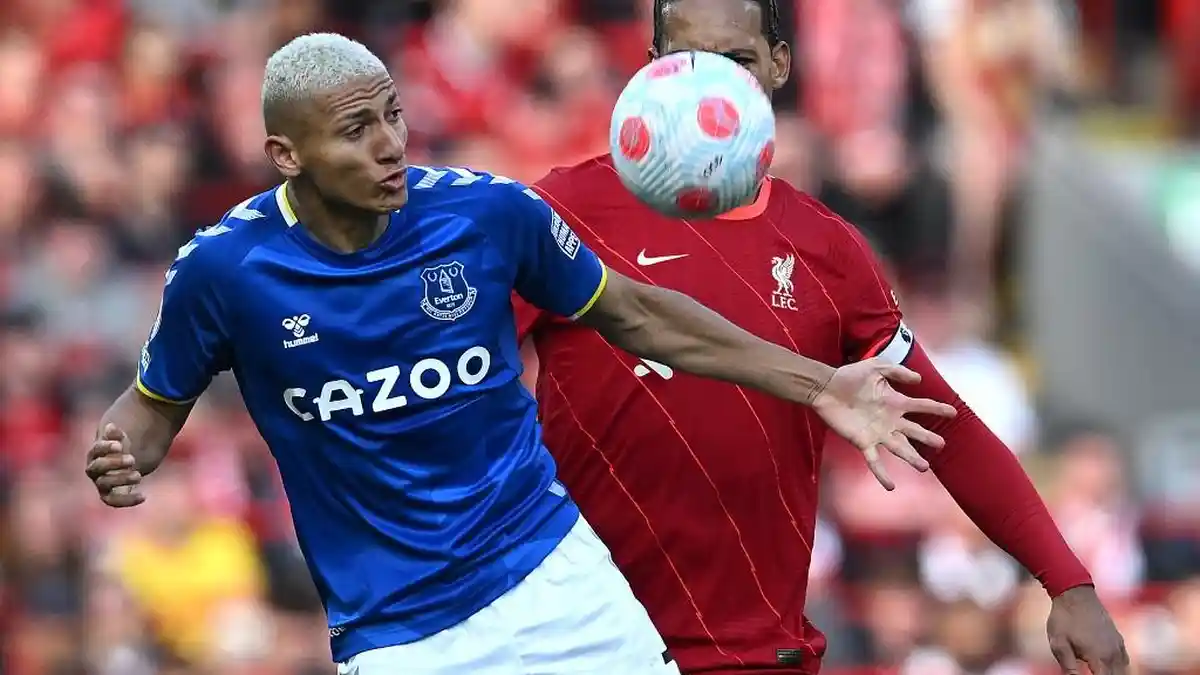 Hasil Liverpool vs Everton, Robertson & Divock Origi Cetak Gol, Liverpool Menang di Derby Merseyside