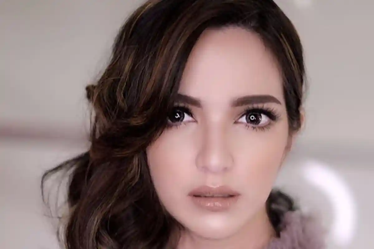 Kelewat Pede Gegara Wajahnya yang Cantik, Nia Ramadhani Banjir Kritikan Netter