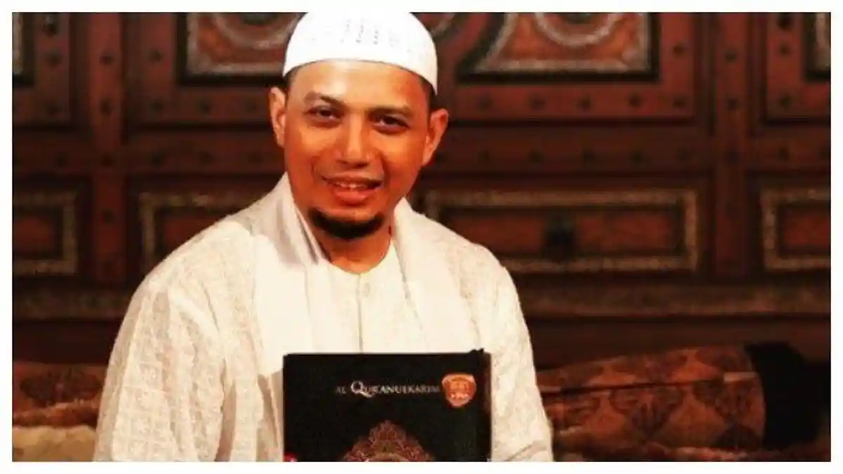Berduka Atas Kepergian Ustaz Arifin Ilham, Syahrini Kirimkan Doa