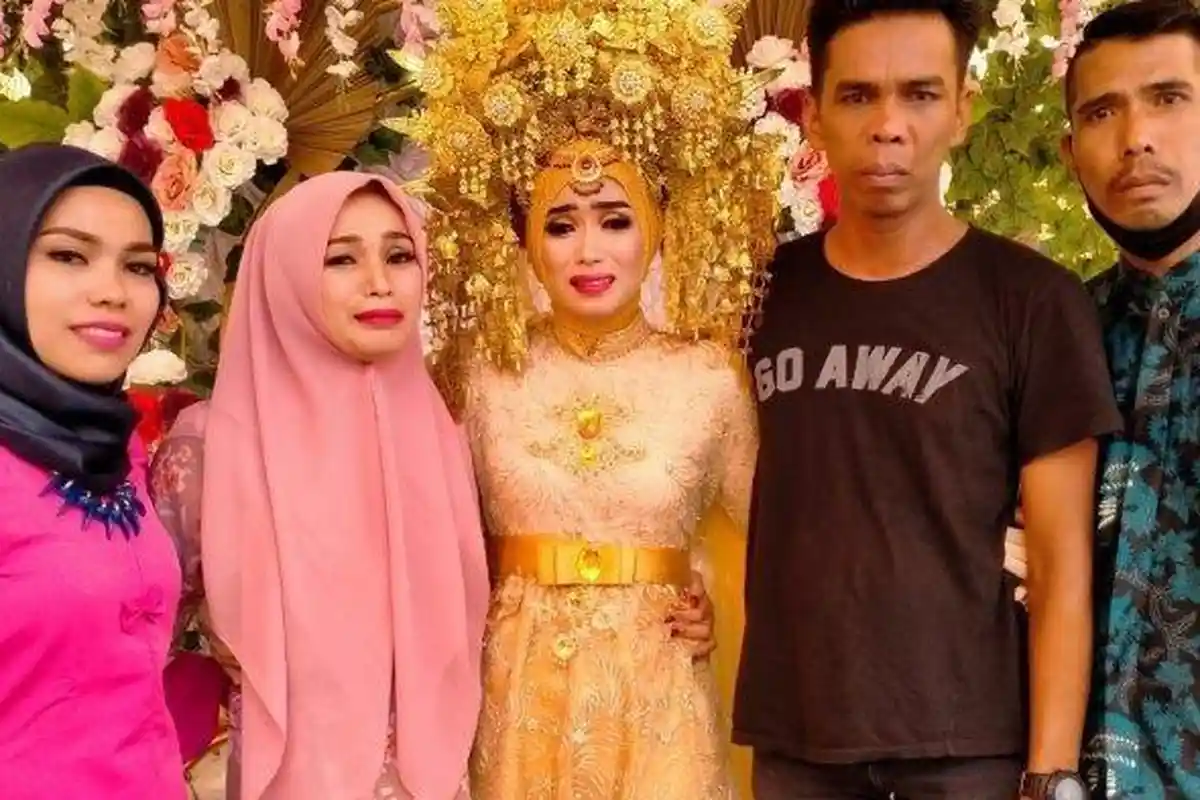 Kisah Sedih Pengantin Wanita, Duduk Sendirian di Pelaminan, Calon Suami Mendadak Sakit dan Meninggal