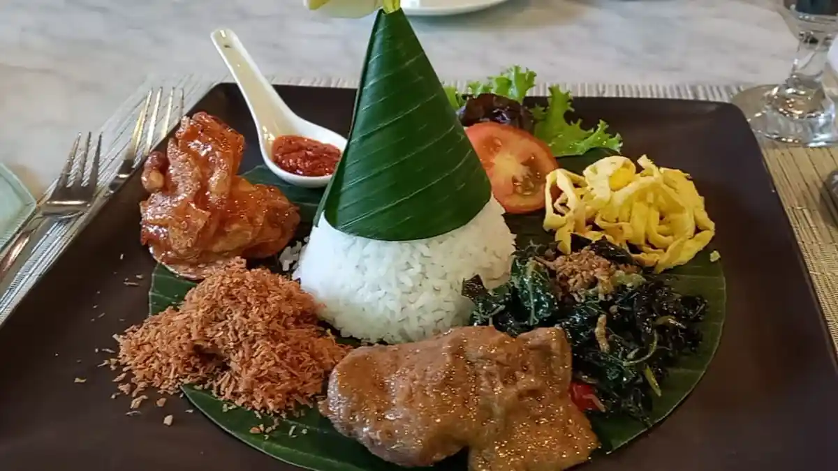 Sajian Lezat Nasi Langgi di Sasanti Restaurant Dibanderol Mulai dari Rp 70K