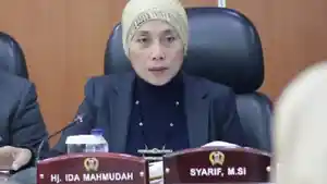 Ketua-Komisi-D-DPRD-DKI-Jakarta-Ida-Mahmudah-saat-rapat-kerja.jpg