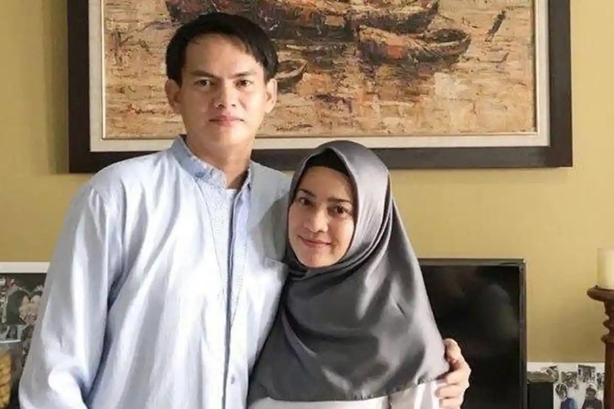 Ikke Nurjanah Jalani Program Hamil di Usia 48 Tahun demi Suami Berondong