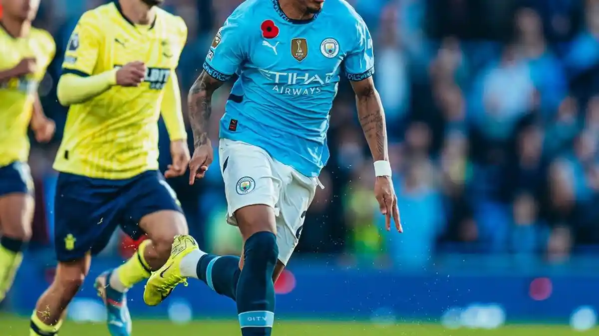 LINK Live Streaming Leyton Orient Vs Man City Jam 19.15 WIB, Akses di Sini via HP