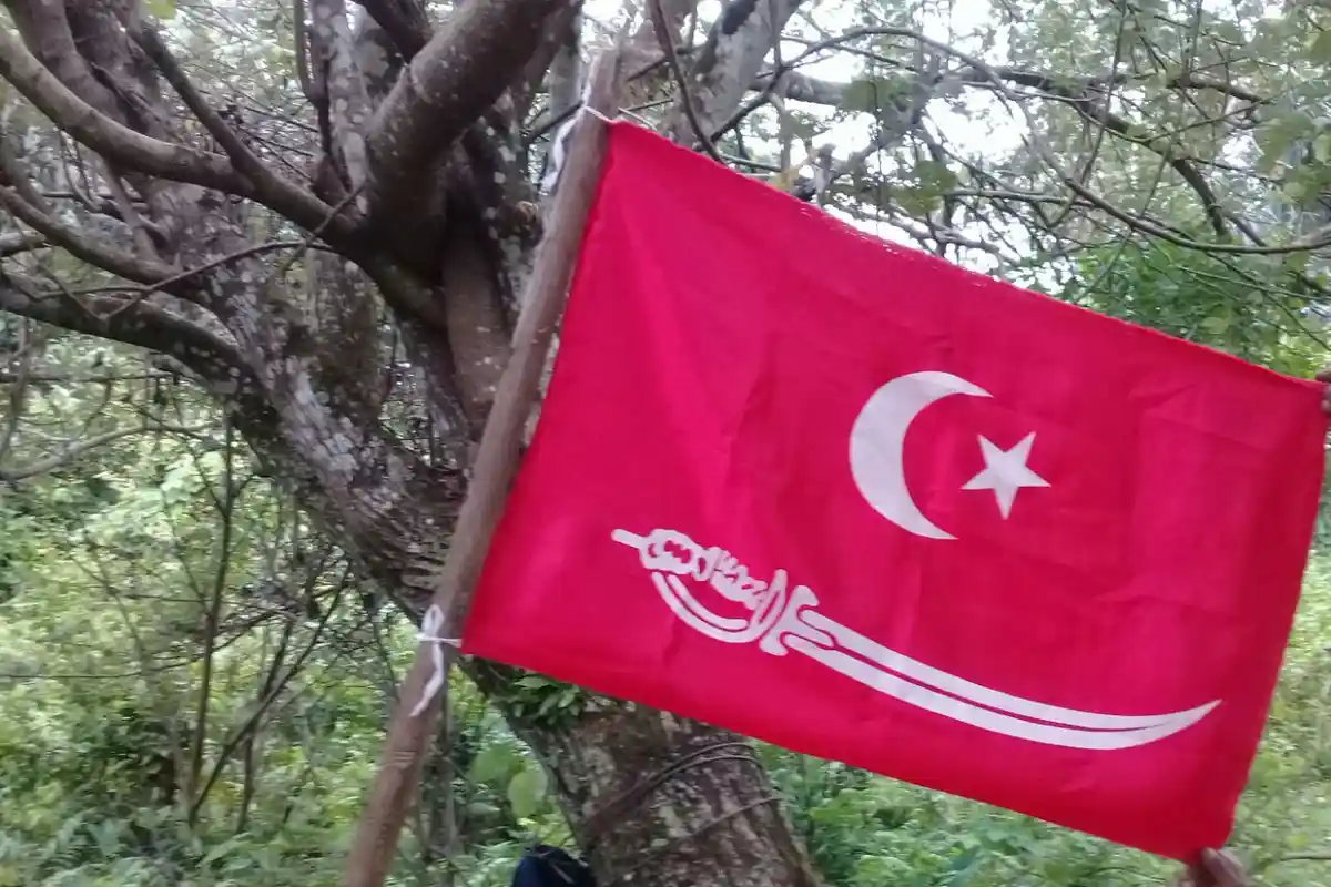 Muhammad Nazar: Bendera Asli Aceh 