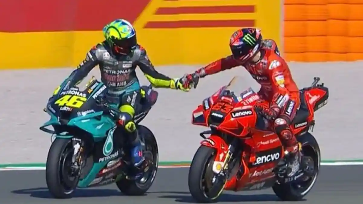 Jadwal MotoGP Valencia 2021 Live Trans7 Hari ini, Posisi Starting Grid, Bagnania Rela Diasapi Rossi