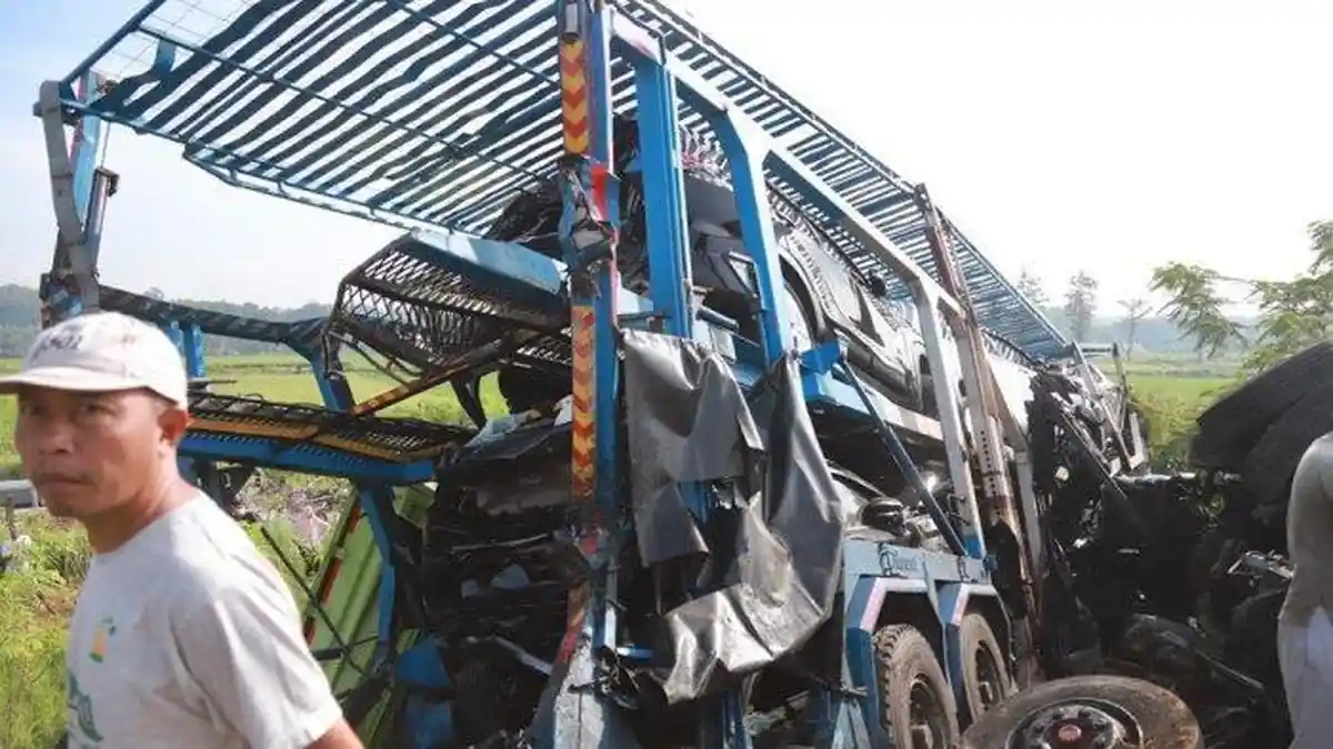 Kecelakaan Maut Tadi Subuh, 6 Orang Tewas di Tempat, Truk Alami Rem Blong Melaju Tabrak 7 Kendaraan