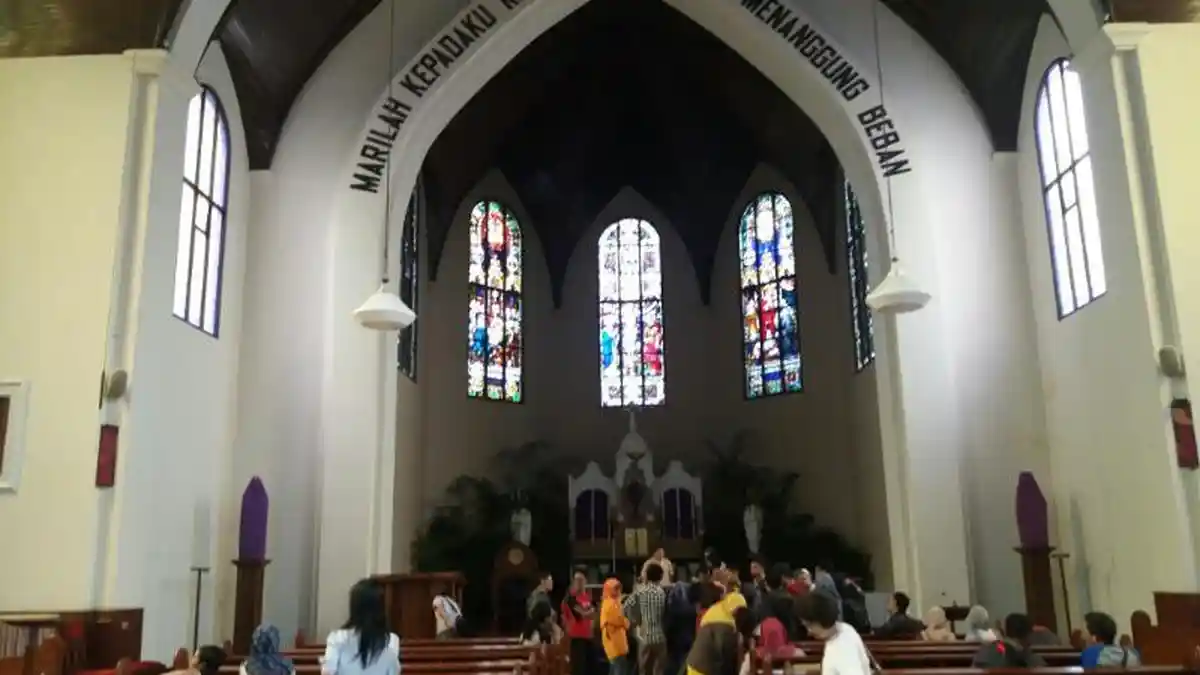 Gamboeng Vooruit Jelajah ke Gereja Katedral