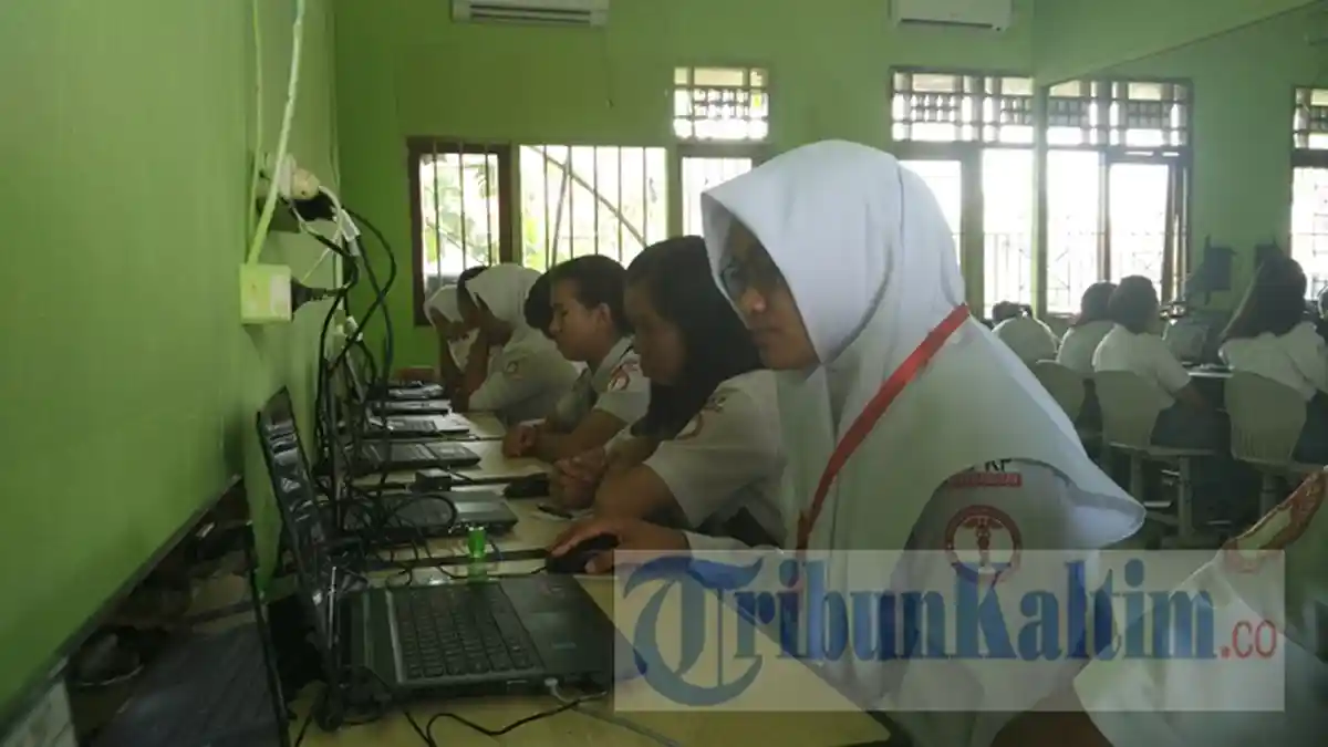 Hari Pertama UN di SMK 2, Sesi I dan II Berjalan Lancar