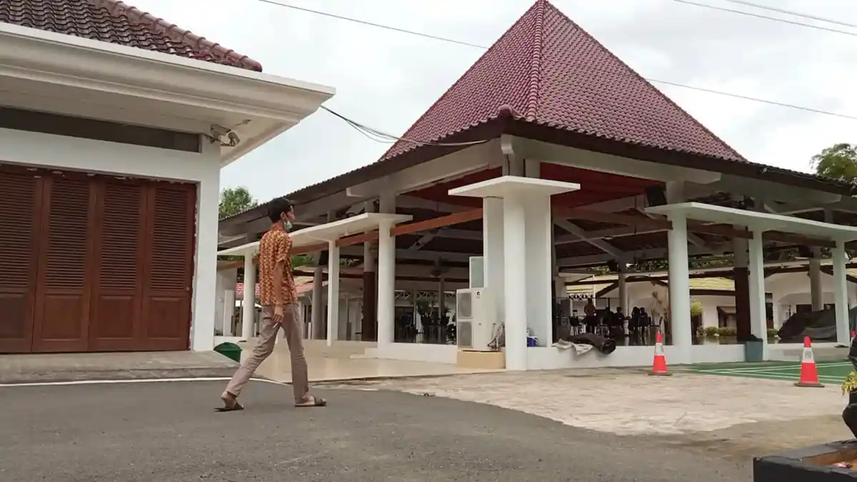 Sempat Disemprot Disinfektan, Rumah Jabatan Gubernur Kaltara di Tanjung Selor Sepi dari Aktivitas