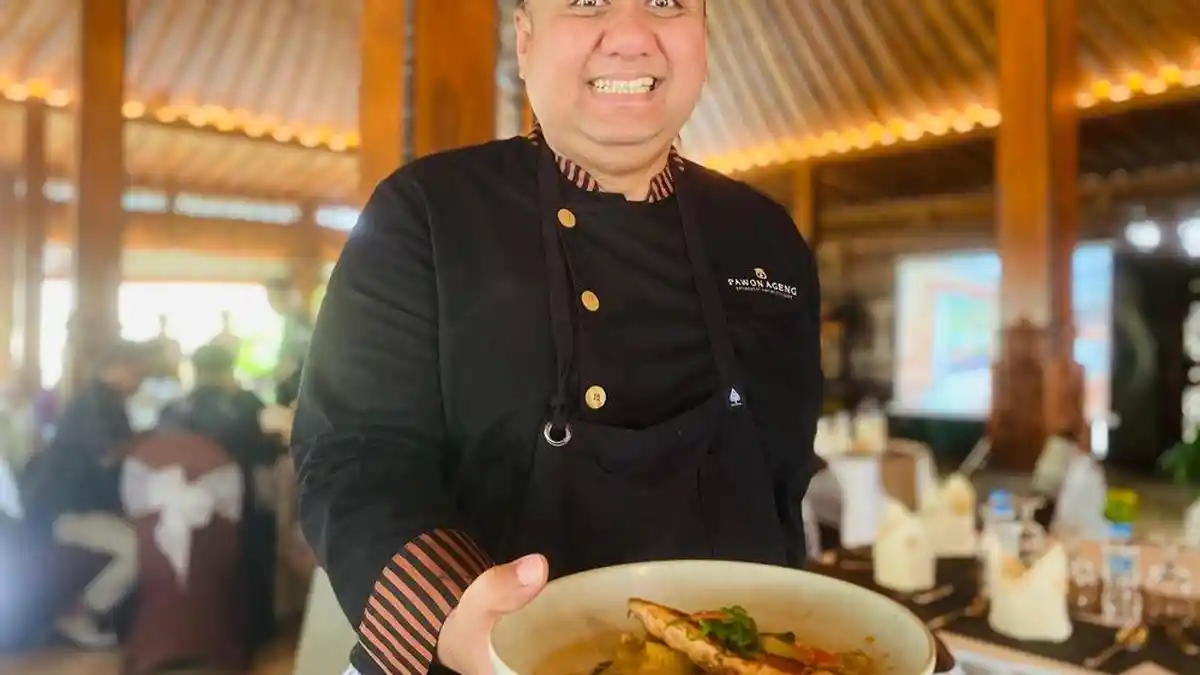 Salmon Lodeh Jadi Menu Unik di Joglo Ageng Guci Tegal