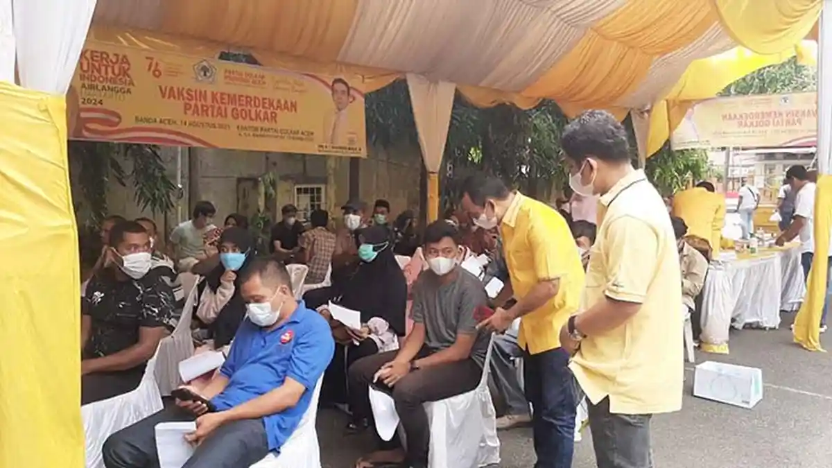 Golkar Aceh Beri Vaksin Gratis untuk Warga