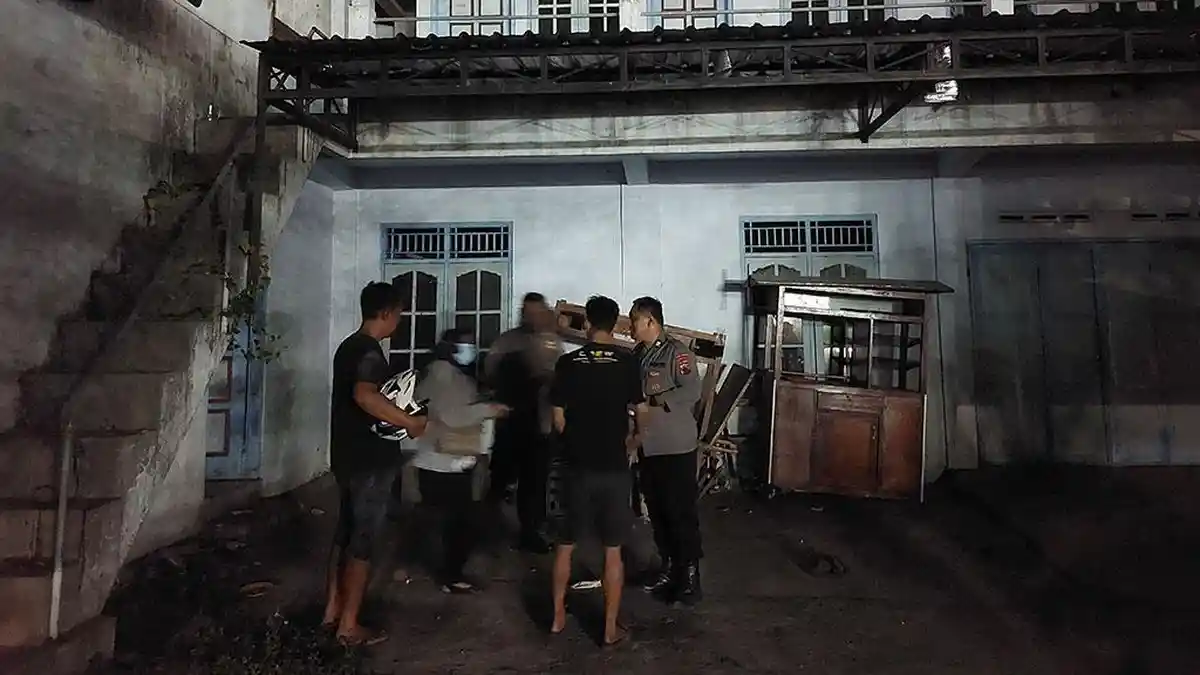 Pembacokan di Karanganyar: Wajah dan Lengan Sigit Dilukai Orang Tak Dikenal