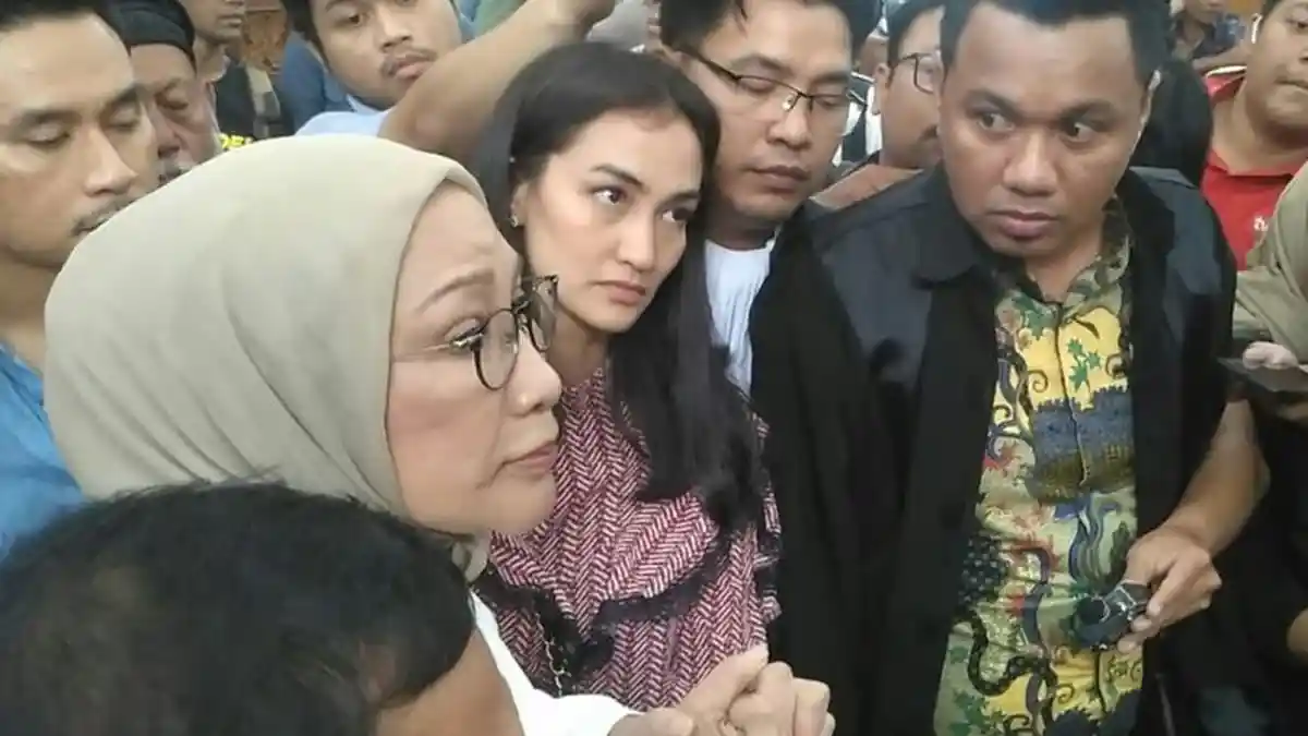 Terbukti Kebohongannya Menimbulkan Keonaran, Ratna Sarumpaet Divonis 2 Tahun Penjara