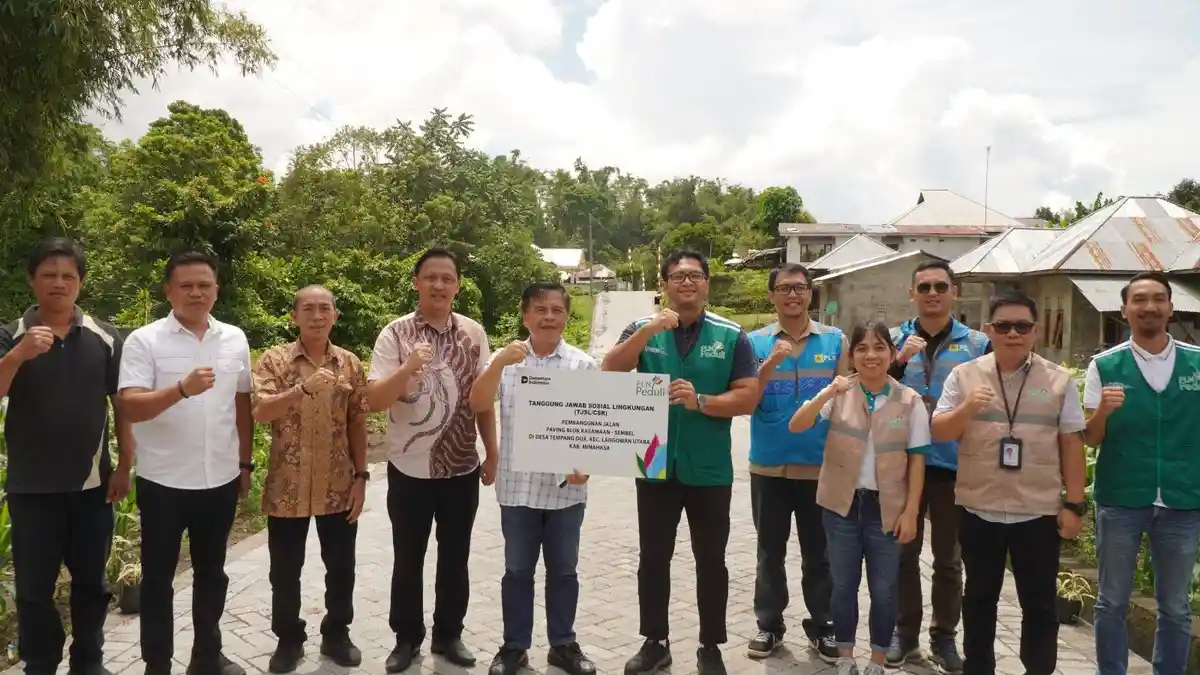 PLN Bangun Jalan Paving Blok di Tempang Dua Minahasa, Langkah Nyata ...
