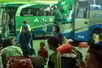 pemudik-stasiun-als_20180613_140640.jpg