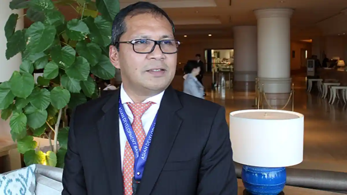 Ramdhan Pomanto: Pemimpin Harus Siap Bekerja dalam Badai