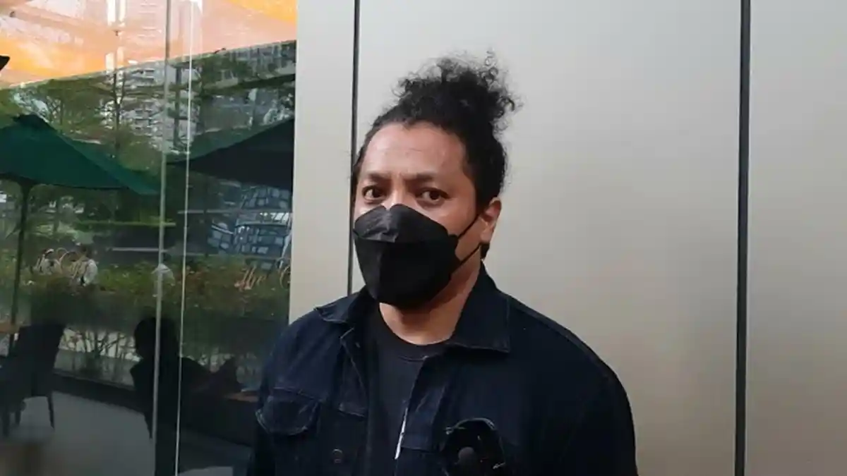 Cara Arie Kriting Atasi Cemburu saat  Indah Permatasari Beradegan Mesra dengan Lawan Lain