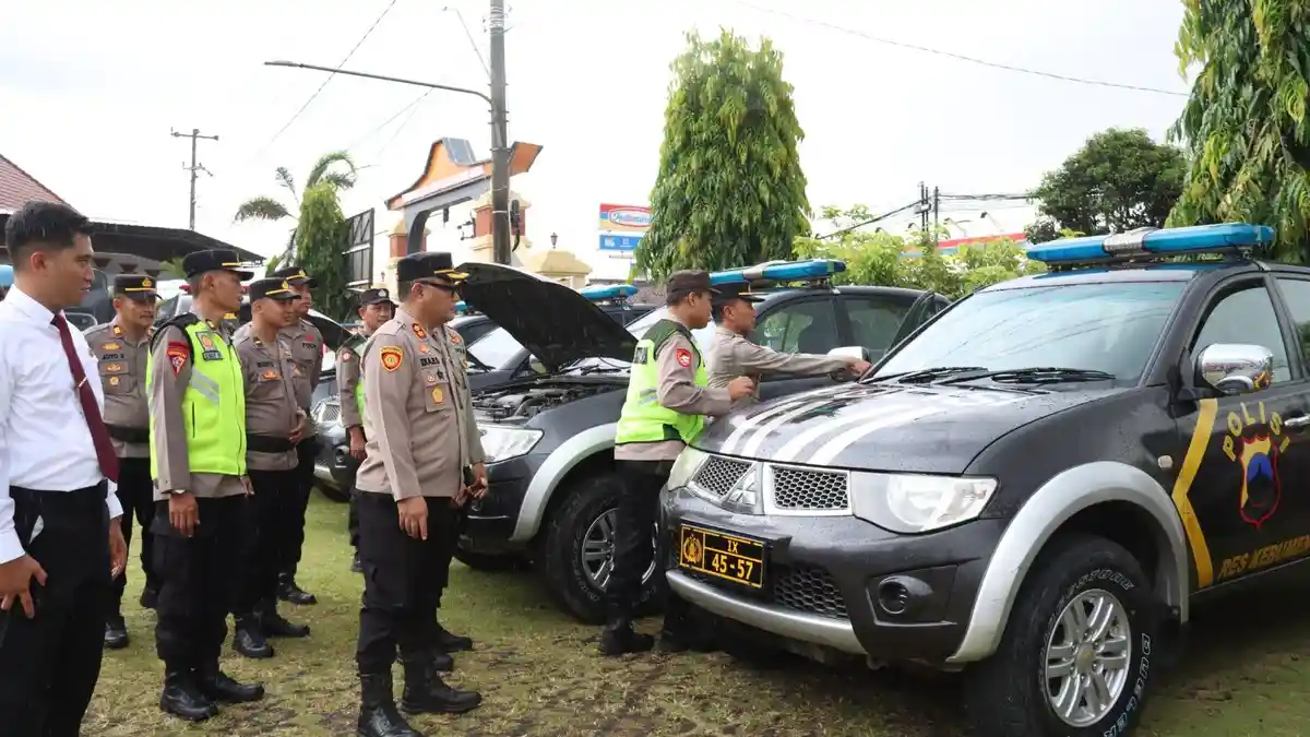 Polres Kebumen Cek Sarpras Operasi Pengamanan Nataru