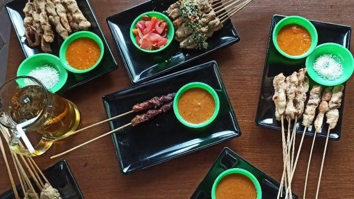 Tempat Wisata di Bandung, Nikmati Gurihnya Olahan Sate di Bulan Pican