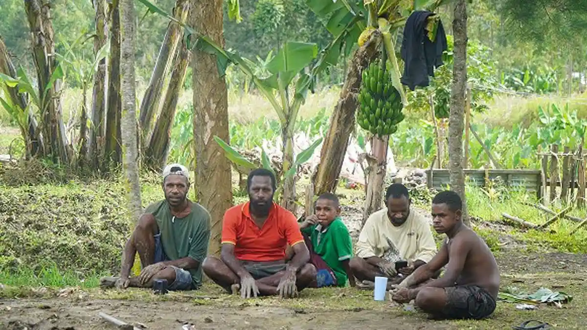 Guberur Tabo Ajak 8 Kabupaten Kirim Hasil Pertanian ke Pesisir Papua