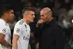 toni-kroos-kiri-bersama-zinedine-zidane.jpg