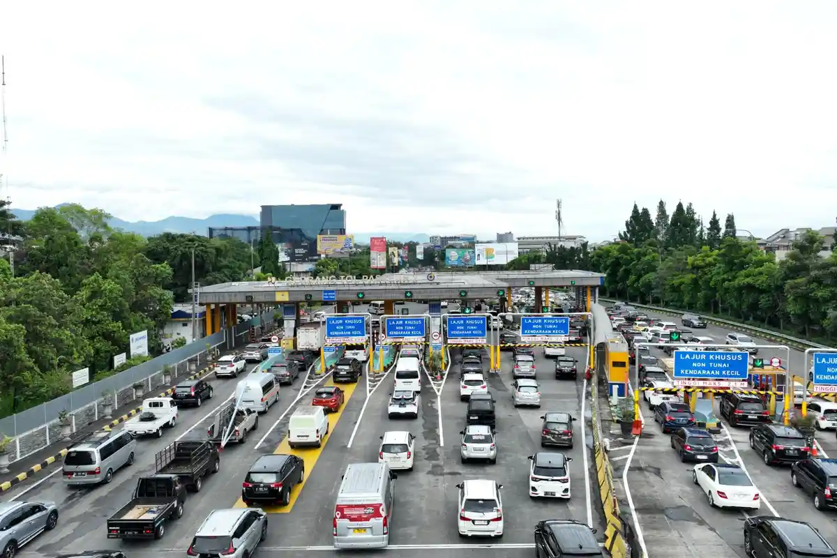 Long Weekend dan Libur Maulid Nabi, Ada Lonjakan Kendaraan di GT Cileunyi dan Pasteur Bandung