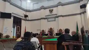 PERSIDANGAN-Majelis-hakim-Pengadilan-Negeri-Medan-kembali-menunda.jpg